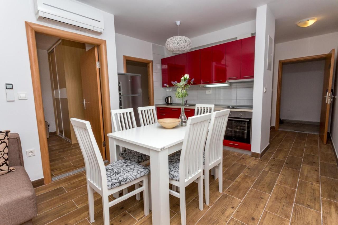 Ferienwohnung Butique Maris Komarna Exterior foto