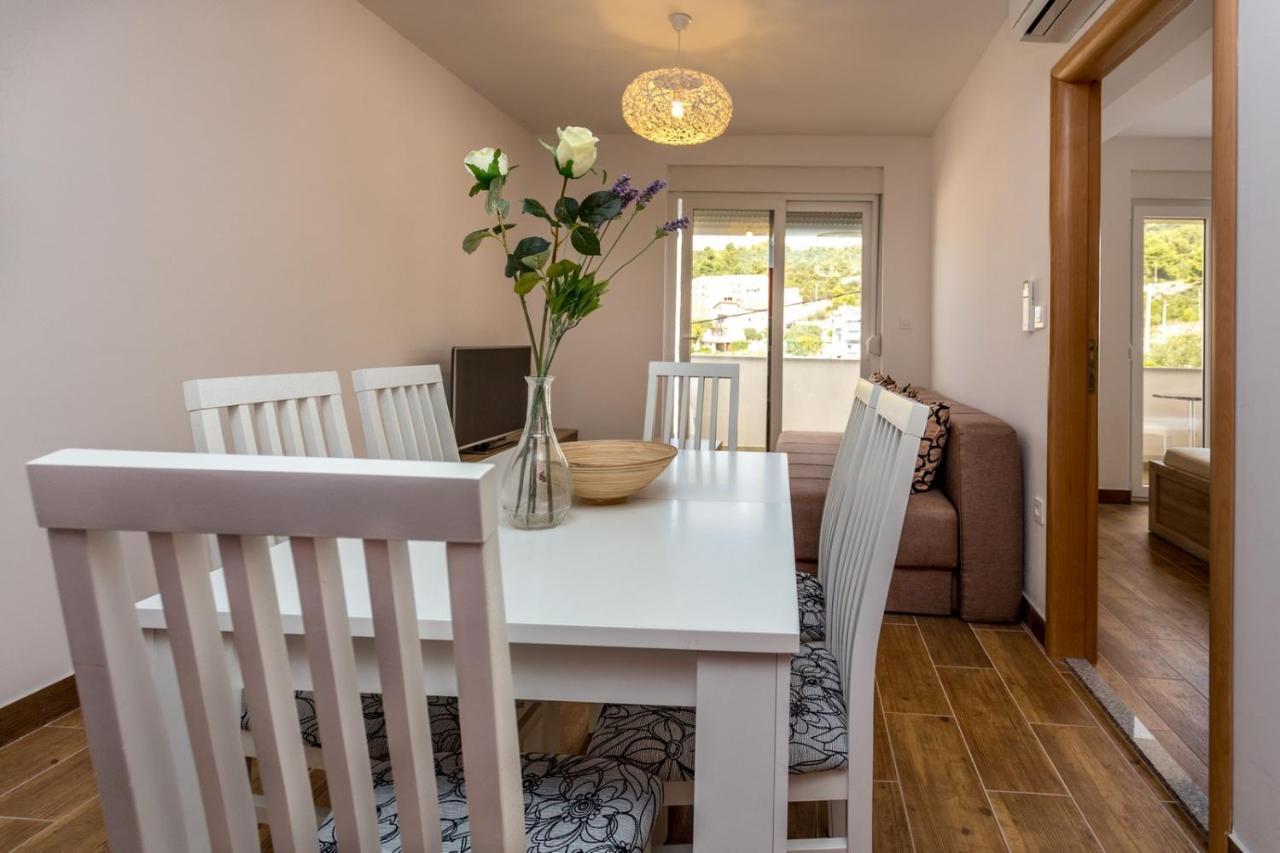 Ferienwohnung Butique Maris Komarna Exterior foto